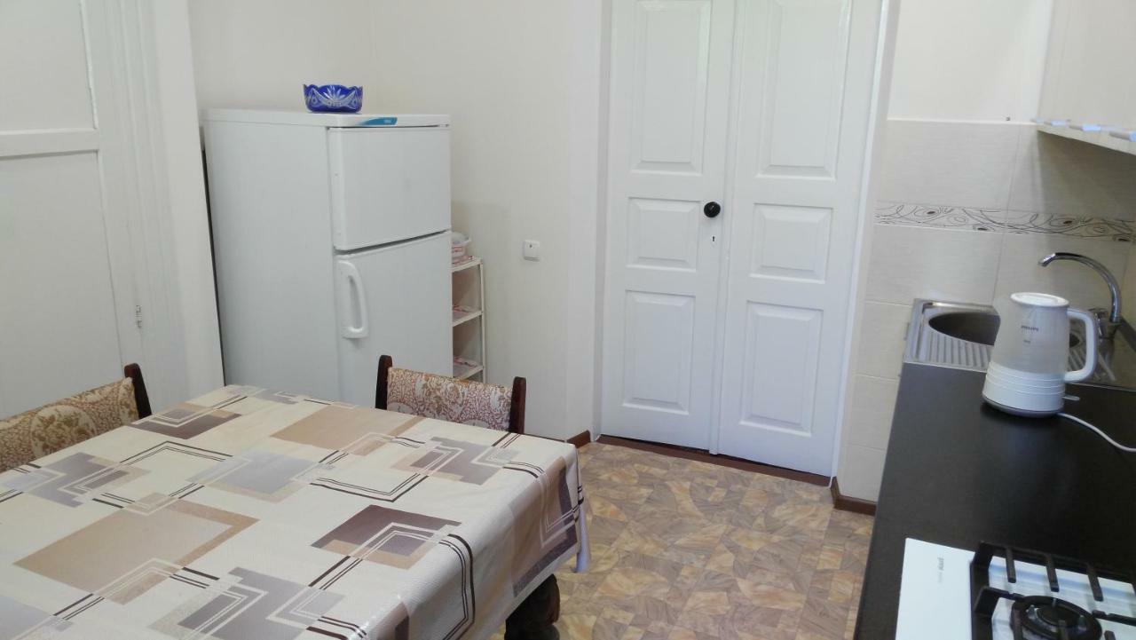 Separate Room Homestay In A Private House, Facilities Shared With Owner Berdychiv Buitenkant foto