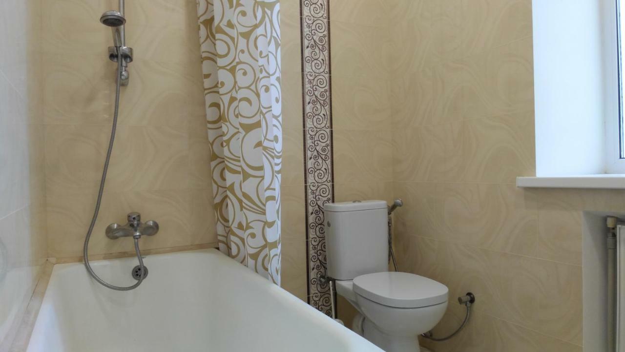 Separate Room Homestay In A Private House, Facilities Shared With Owner Berdychiv Buitenkant foto